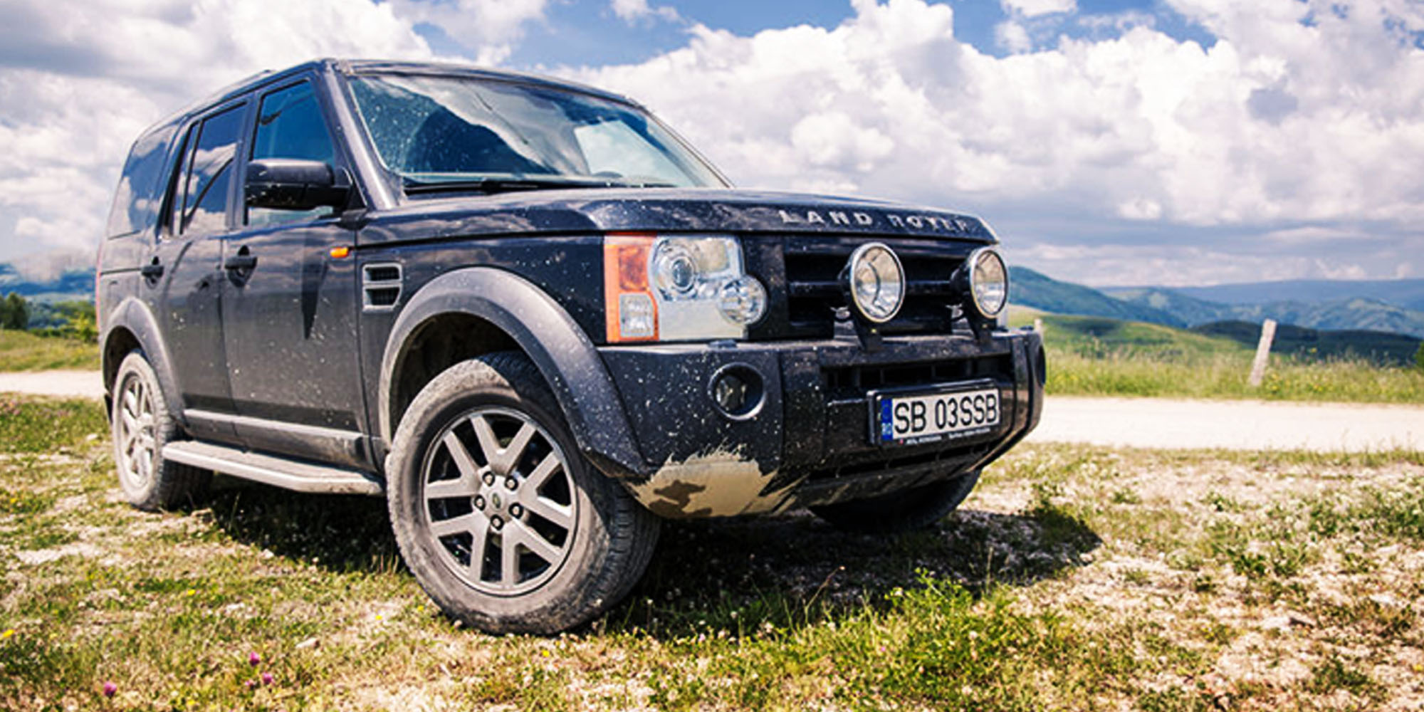 _0005_16 a Land Rover