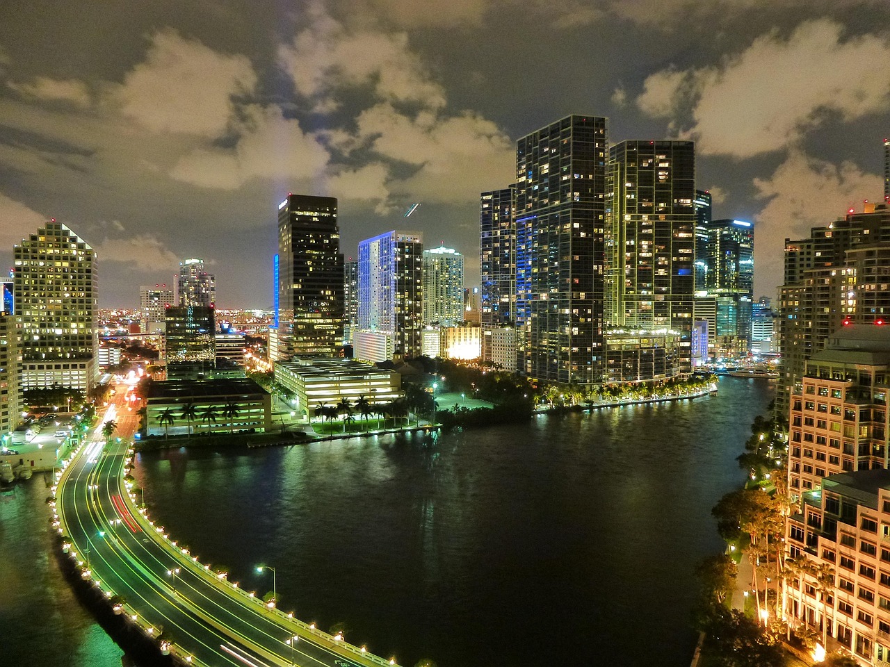 How to Maintain My Car in Miami Florida