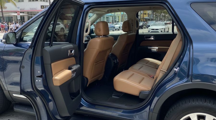 Used SUVs with Captain’s Chairs and 3rd Row in Miami