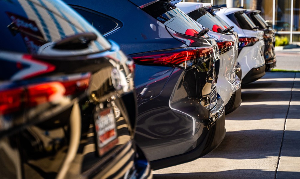 Used Car Dealers vs. Private Sellers: What’s the Difference?