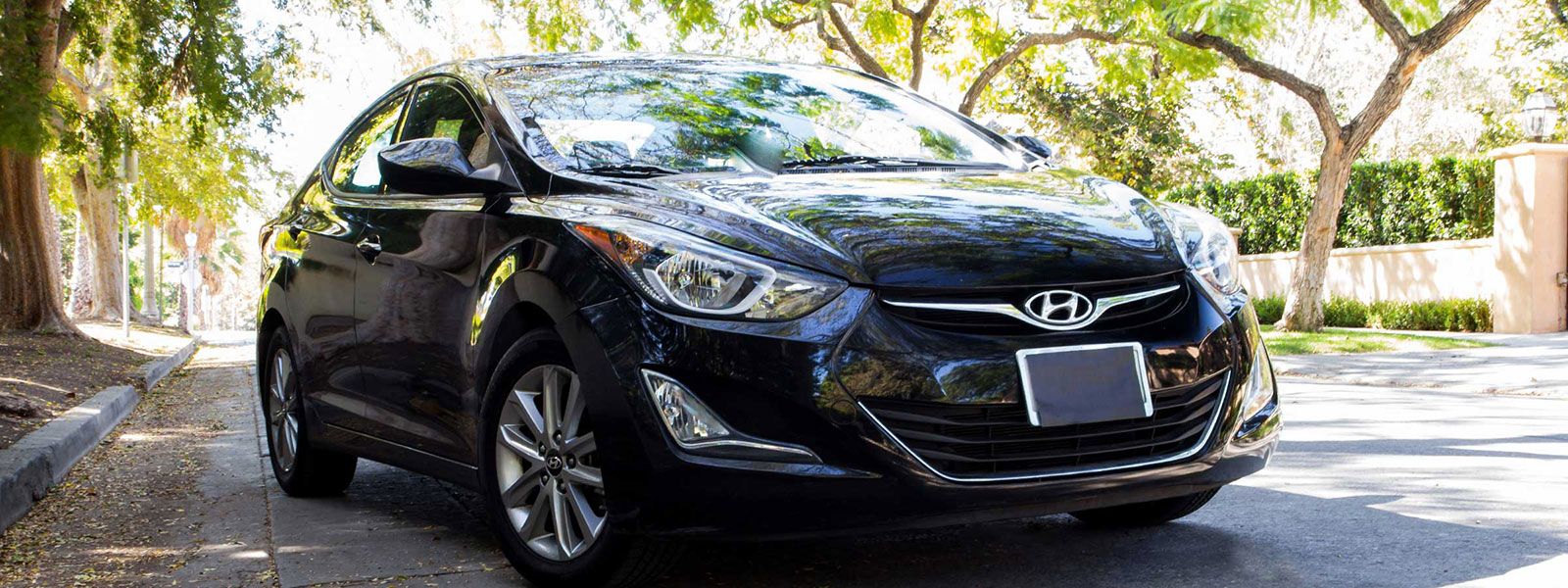 Banner-2014-Hyundai-Elantra-04