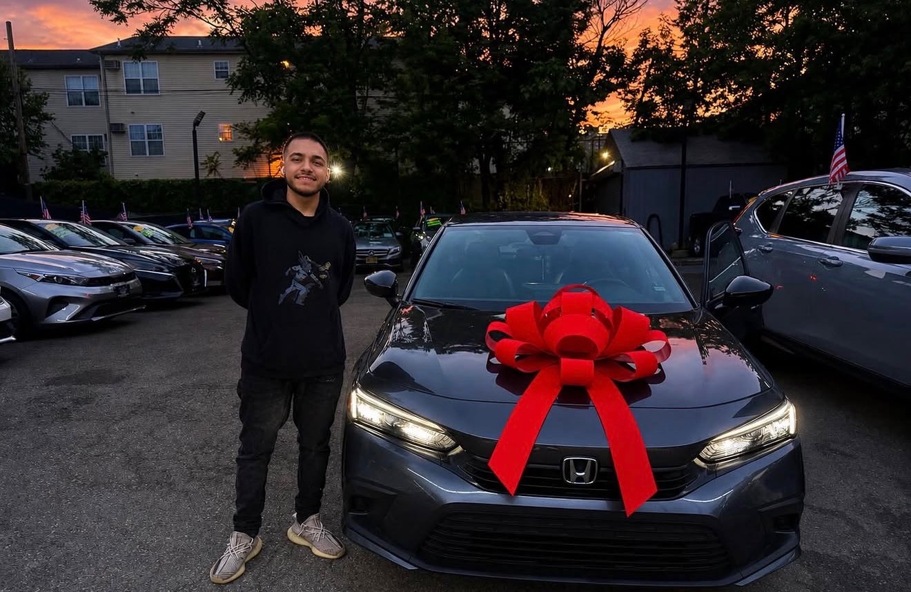 Academy Auto Sales Customer