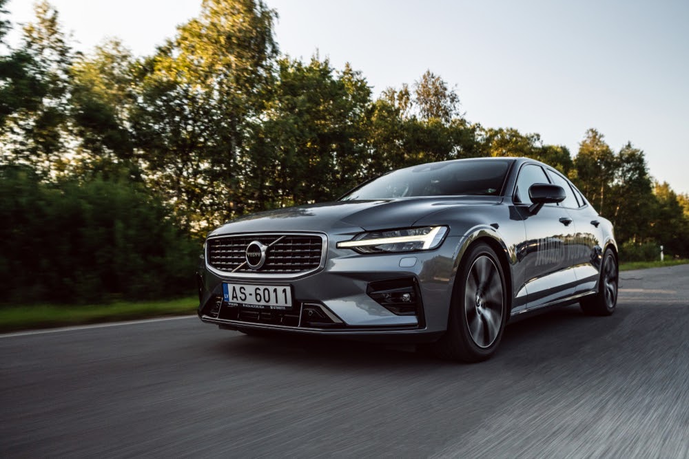 Best Used Luxury Cars Under 15,000