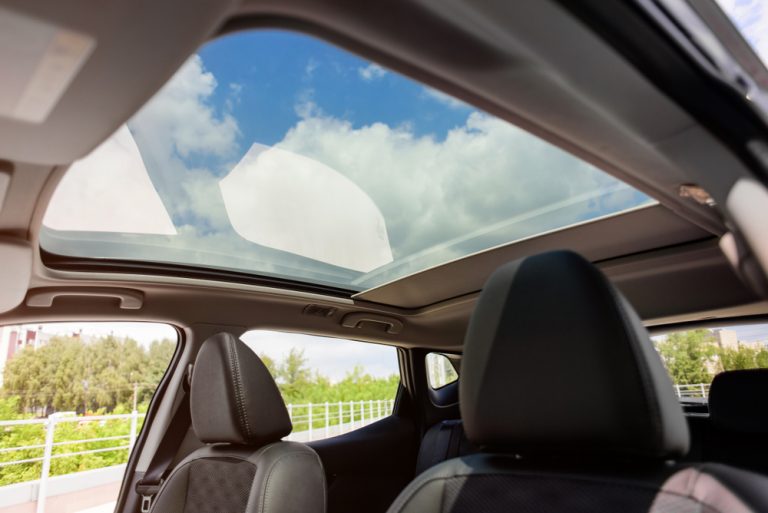 What is the Difference Between a Sunroof and a Moonroof?