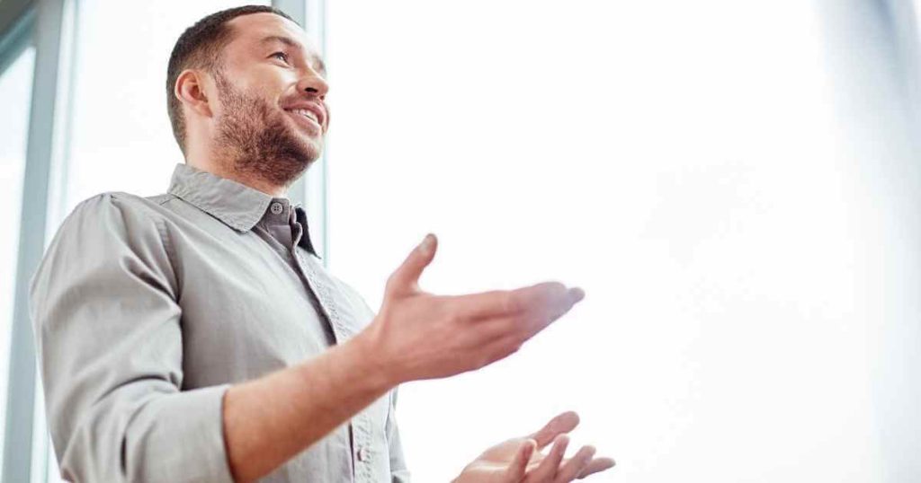 a man asking someone to be his cosigner for car loans