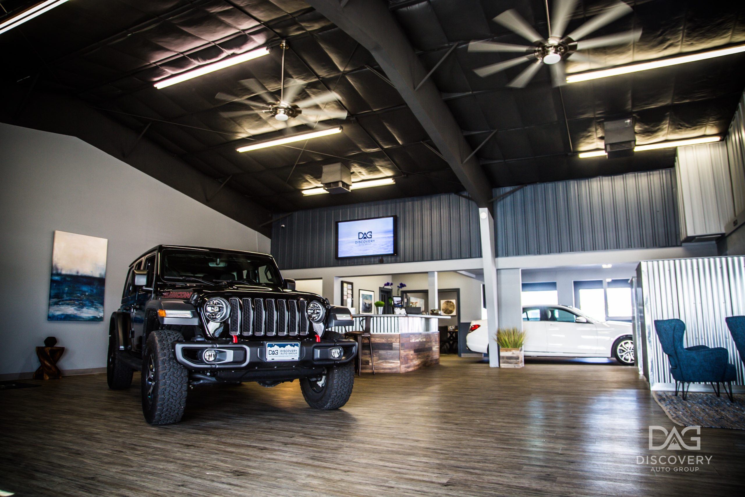 About Us - Discovery Auto Group