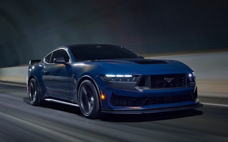 2026FordMustang-exterior-01