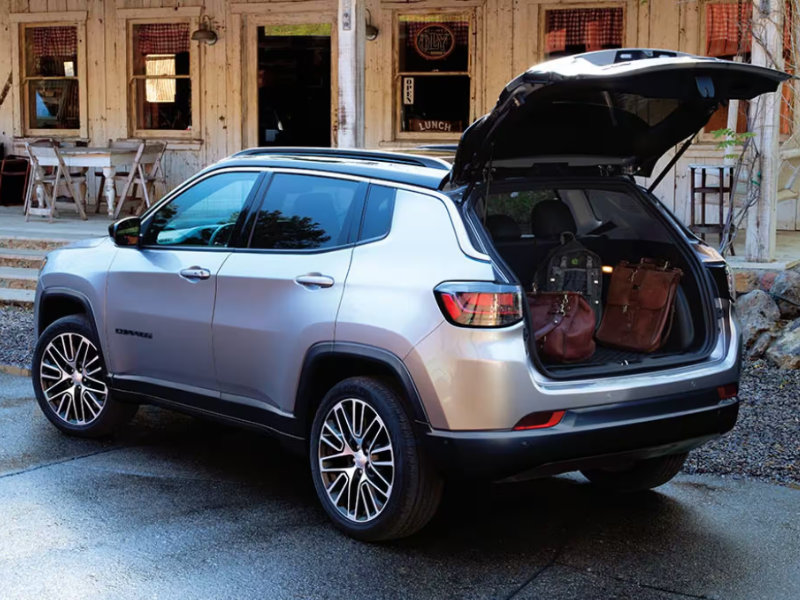 2024JeepCompass-exterior-01