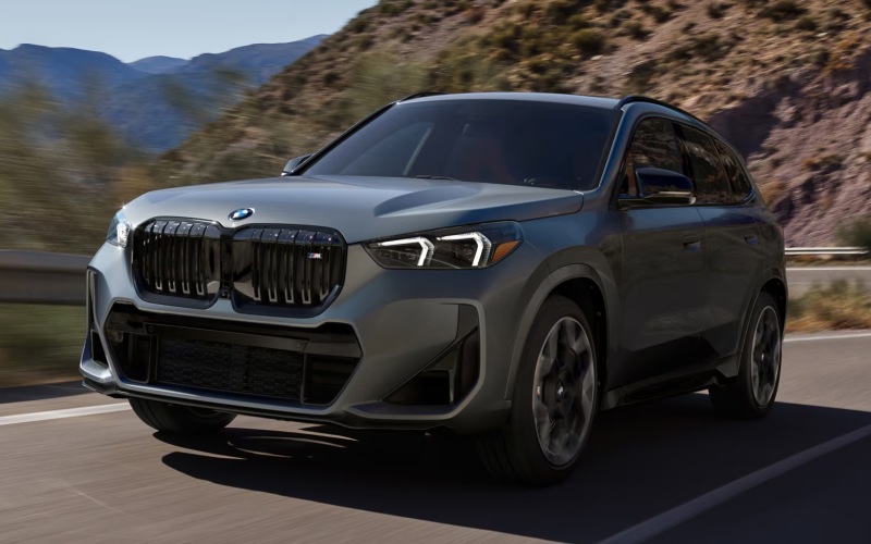2025BMWX1-exterior-01