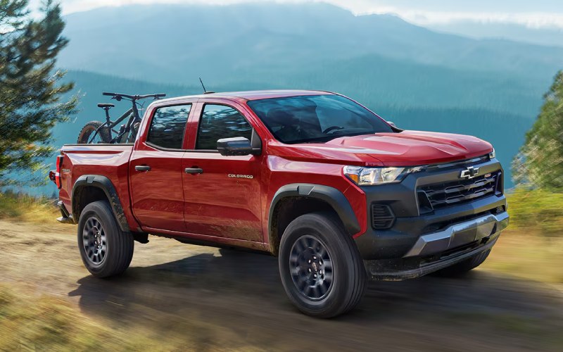 2025ChevroletColorado-exterior-01