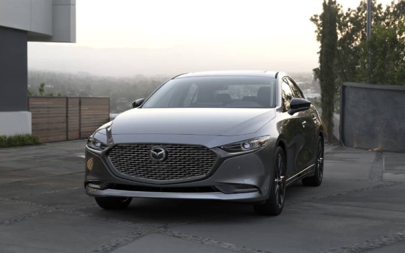2025MazdaMazda3Sedan-exterior-01